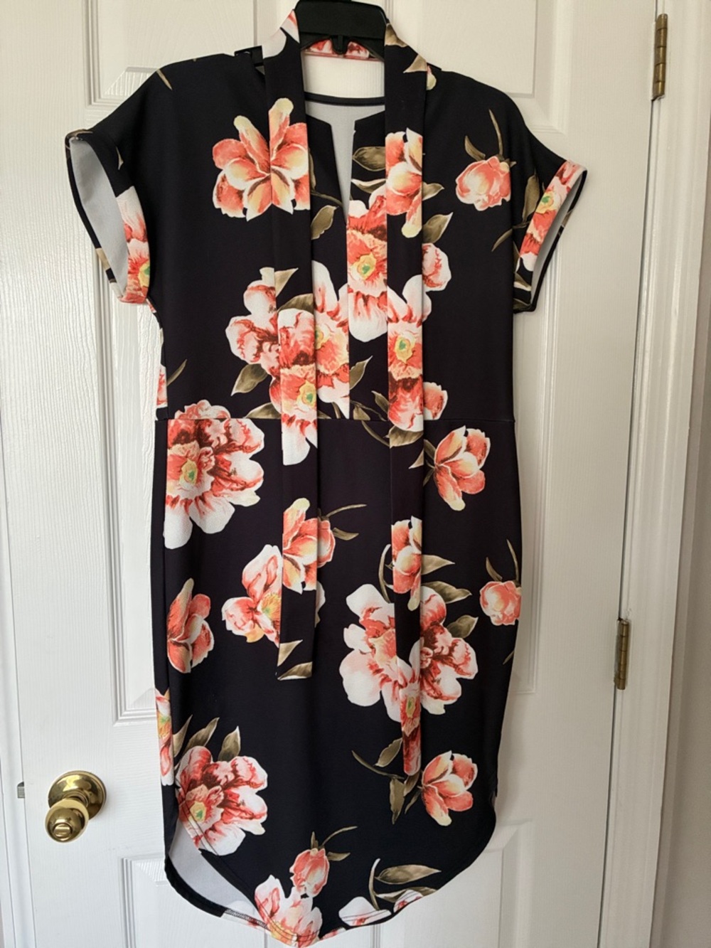 SHEIN Black Floral Dress Size M Short Sleeve belted at waist Elegant Side slits